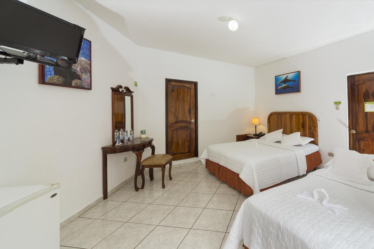 Grand Hotel Lobo De Mar Puerto Ayora  Eksteriør bilde